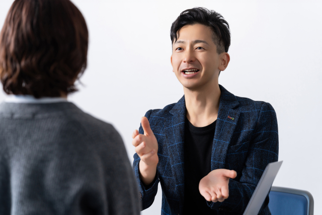 お役立ち英語表現集・意見をきかれた時の返答の仕方のバリエーション